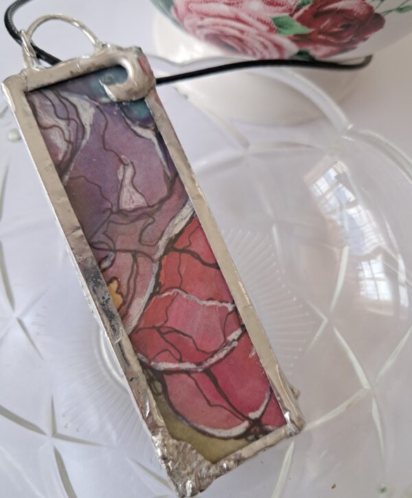 20250403_110645 Art pendant with flower detail